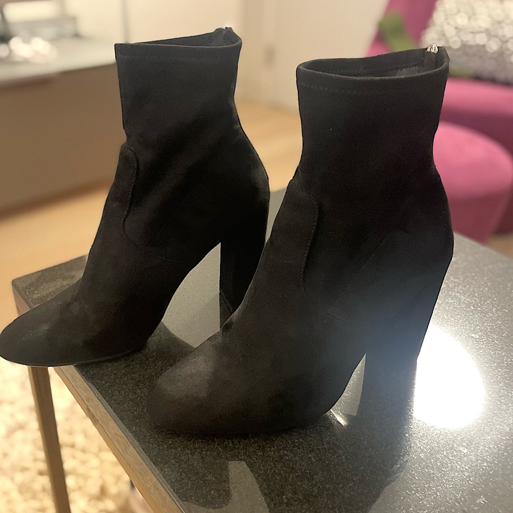 Steve Madden Brisk Heeled Suede Boots Size 10